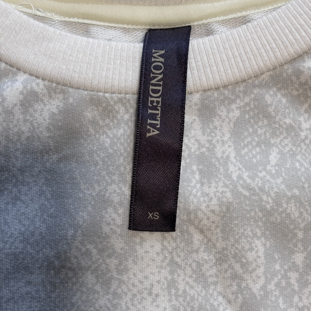 Mondetta Ladies Lightweight Printed Top Oyster Mushroom in XS - Picture 8 of 14
